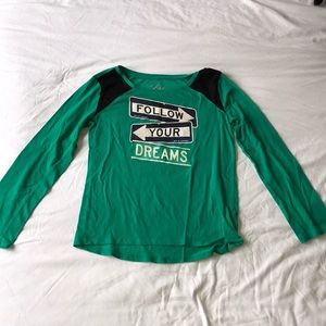 Girls long sleeve green tee shirt.